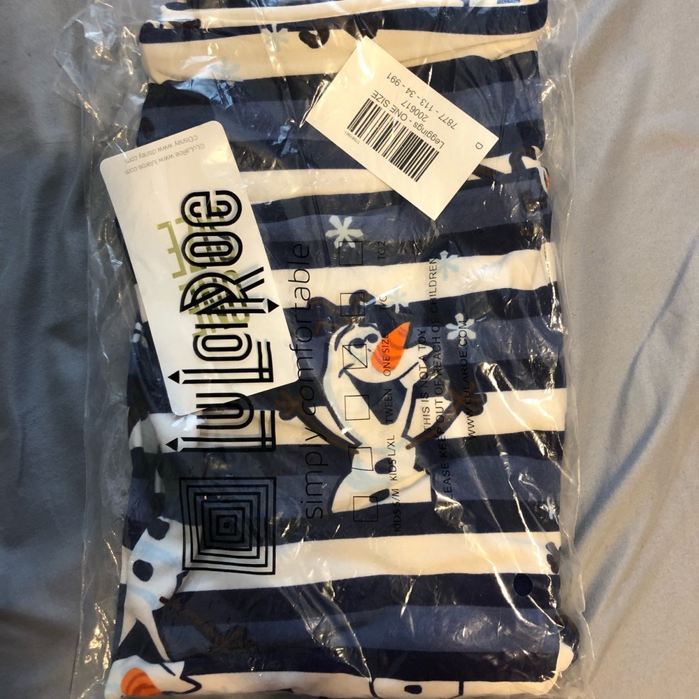 NWT Olaf Lularoe Leggings💙